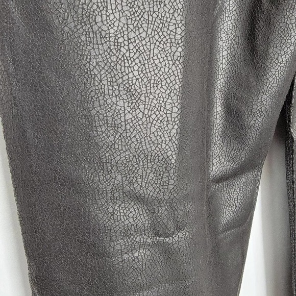 BLUE Rain Francesca's Faux Leather Crack print - Picture 9 of 12